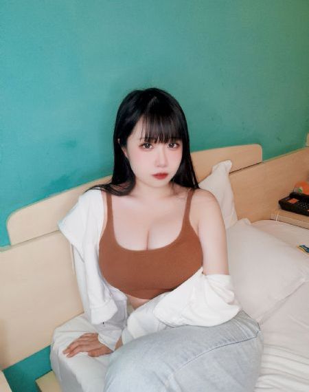 亚洲大乳大丰满中文字幕_蓝光免费全集观看